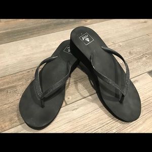 Krystal Star REEF wedge glitter sandal Sz 8